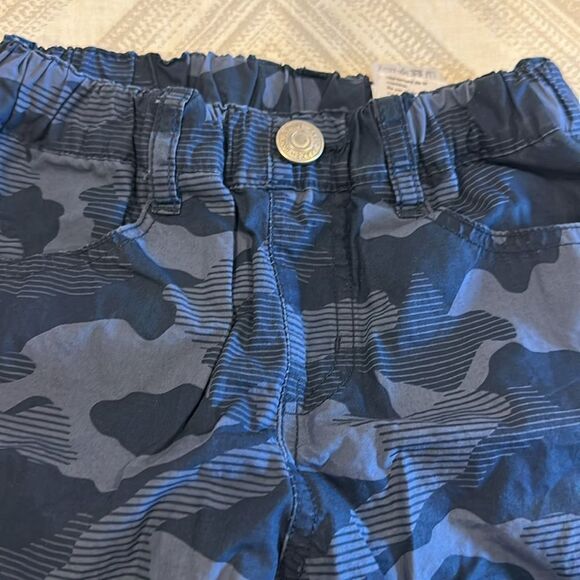 Bit’z Kids Boys Blue Camouflage Cargo Pants - Size 6/7 - Picture 3 of 8